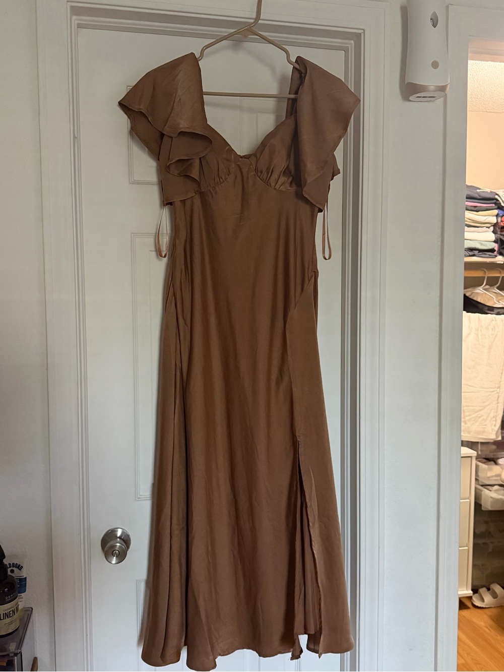 Billy J Ruffle-Sleeve Maxi Dress - Women